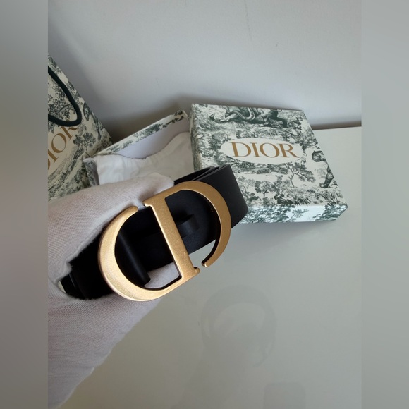 Dior Montaigne CD brushed Gold and black calfskin  size 100 Belt - Picture 2 of 13